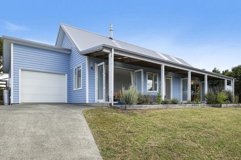 Photo of property in 8 Daphne Place, Mangawhai, 0505
