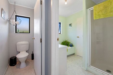 Photo of property in 6a Neil Road, Fairy Springs, Rotorua, 3015