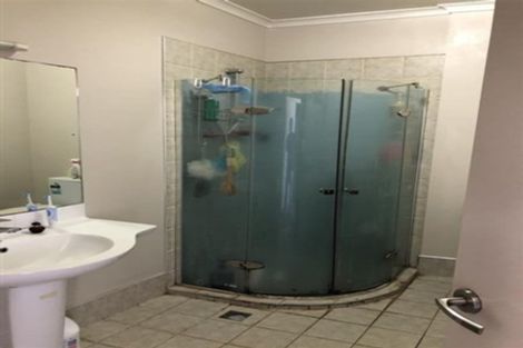 Photo of property in 4/130 Stancombe Road, Flat Bush, Auckland, 2016