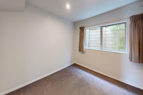 Photo of property in 352 Queens Drive, Lyall Bay, Wellington, 6022