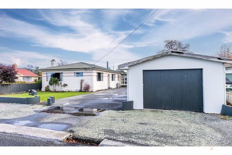 Photo of property in 6 Michael Street, Waimate, 7924