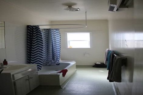 Photo of property in 11 Wha Street, Lyall Bay, Wellington, 6022