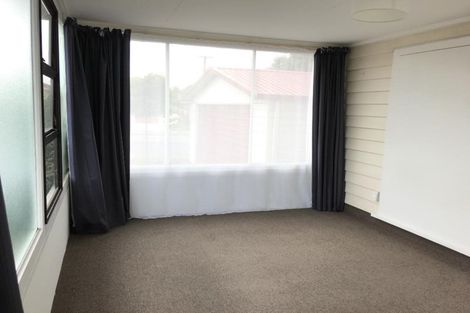 Photo of property in 99 Avonhead Road, Avonhead, Christchurch, 8042
