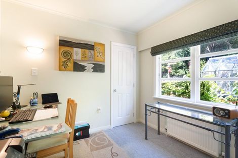 Photo of property in 39 Sunrise Boulevard, Tawa, Wellington, 5028