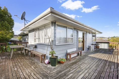 Photo of property in 30 Newham Place, Henderson, Auckland, 0612