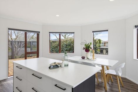 Photo of property in 4 Glen Loch Place, Paraparaumu, 5032