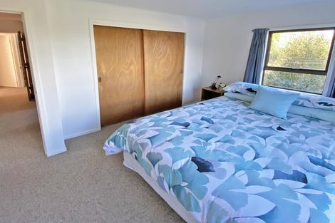 Photo of property in 3 Leigh Road, Leigh, 0985