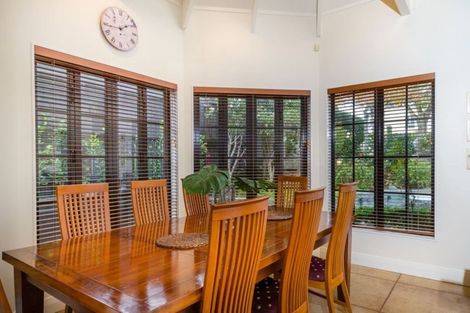 Photo of property in 9 Kahala Place, West Harbour, Auckland, 0618