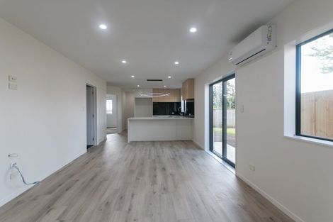 Photo of property in 17e Martin Place, Kelston, Auckland, 0602