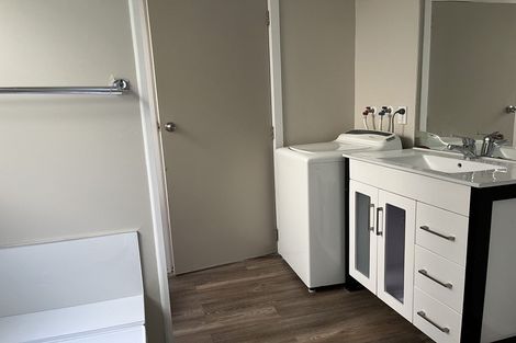 Photo of property in 10 Laurent Place, Kingston, Wellington, 6021