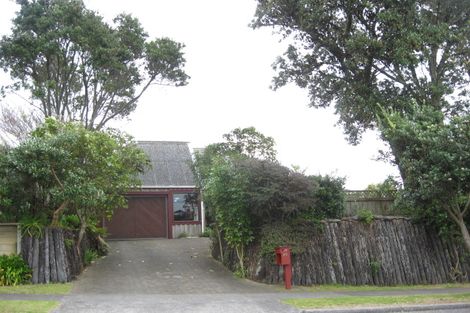 Photo of property in 20 Wairau Road, Oakura, 4314