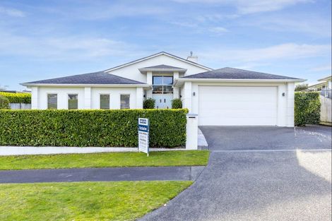 Photo of property in 25 Magnolia Rise, Waipahihi, Taupo, 3330