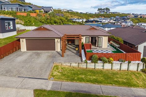 Photo of property in 16 Frances Brown Avenue, Aotea, Porirua, 5024