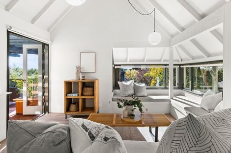Photo of property in 25 Muritai Crescent, Havelock North, 4130