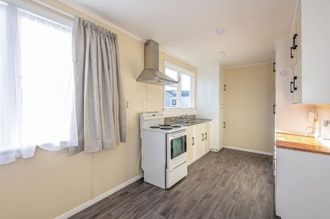 Photo of property in 29 Hinemoa Street, Levin, 5510