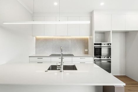 Photo of property in 4 Rauawa Lane, Hobsonville, 0616