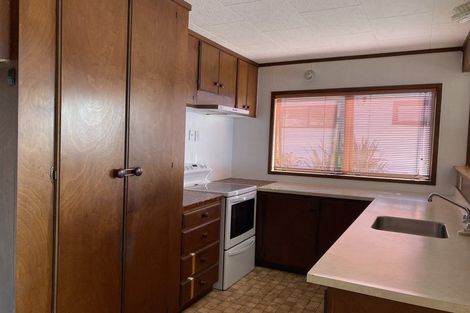 Photo of property in 21 Melandra Road, Stanmore Bay, Whangaparaoa, 0932