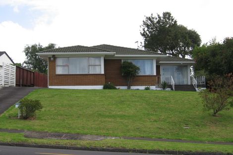 Photo of property in 98 Glenmore Road, Sunnyhills, Auckland, 2010