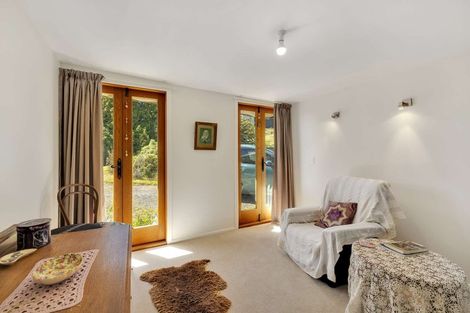 Photo of property in 17 Oxford Street, Waikari, 7420