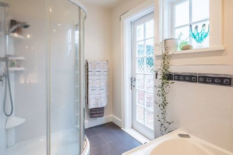 Photo of property in 12 Frandi Street, Thorndon, Wellington, 6011