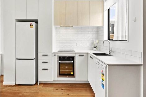 Photo of property in 93 Waipuhinui Way, Wiri, Auckland, 2104