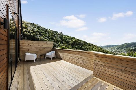 Photo of property in 28 Cathie Place, Karori, Wellington, 6012