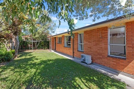 Photo of property in 58 Worthy Street, Ilam, Christchurch, 8041