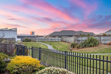 Photo of property in 12 Retallick Way, Amberley, 7410