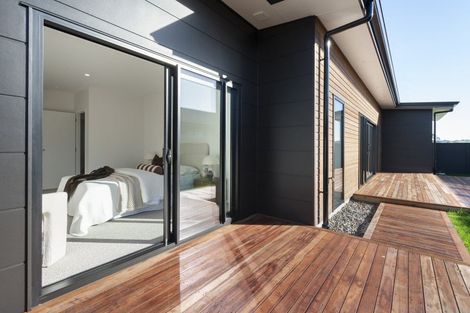 Photo of property in 12 Parkside Avenue, Maewa, Feilding, 4702