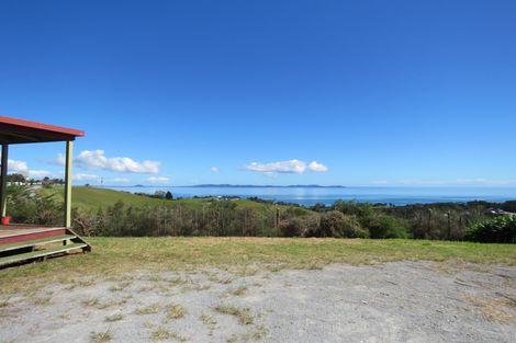 Photo of property in 21 Spicer Road, Cable Bay, 0420