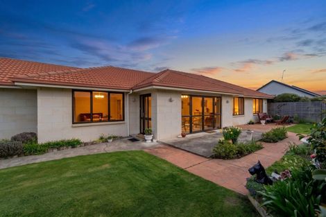 Photo of property in 28 Craig Street, Waikiwi, Invercargill, 9810