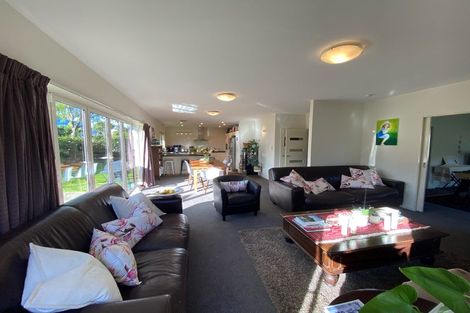 Photo of property in 64 Wairakei Road, Bryndwr, Christchurch, 8052