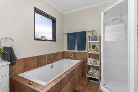 Photo of property in 8 The Bollard, Whitby, Porirua, 5024