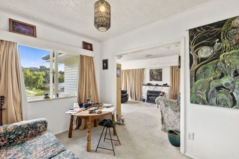 Photo of property in 27 Horoeka Street, Stokes Valley, Lower Hutt, 5019