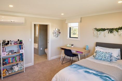 Photo of property in 4 Acqua Place, Karaka, Papakura, 2113