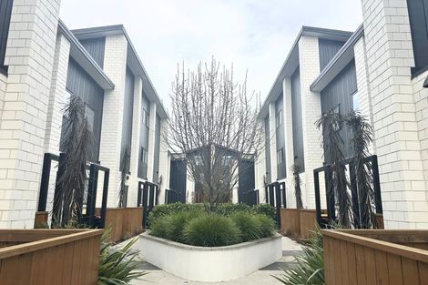 Photo of property in 2/14 Nova Place, Christchurch Central, Christchurch, 8011