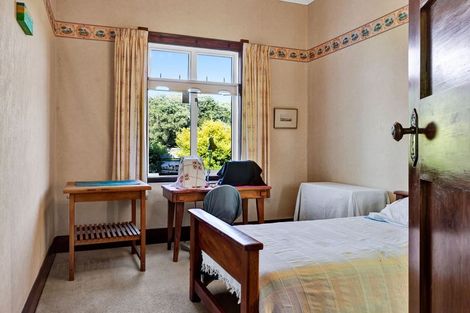 Photo of property in 8 Lincoln Street, Patea, 4520