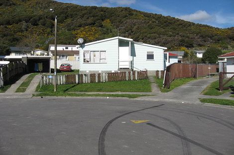 Photo of property in 14 Bunratty Grove, Wainuiomata, Lower Hutt, 5014