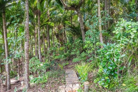 Photo of property in 51 Buckleton Road, Tawharanui Peninsula, Matakana, 0986