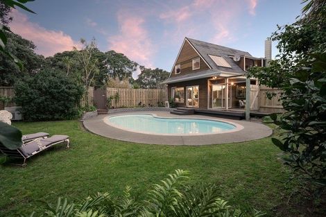 Photo of property in 23 Manly Street, Paraparaumu Beach, Paraparaumu, 5032