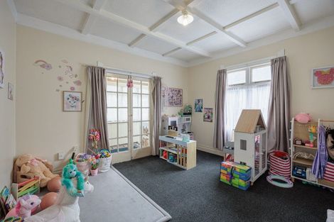 Photo of property in 3 Andrew Street, Marewa, Napier, 4110