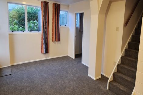 Photo of property in 29 Awanui Street, Merrilands, New Plymouth, 4312