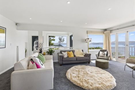 Photo of property in 22 Tai Paku Paku Road, Karaka Bays, Wellington, 6022