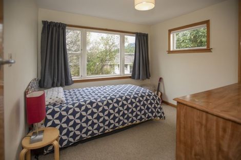 Photo of property in 76 Hampden Street, Picton, 7220