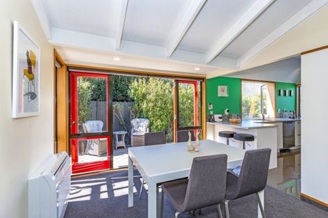 Photo of property in 2/27 Dovedale Avenue, Ilam, Christchurch, 8041
