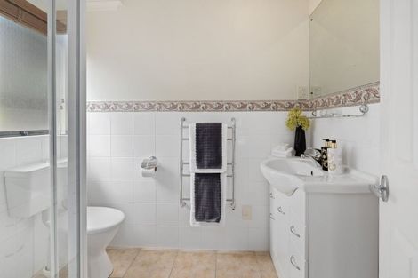 Photo of property in 24 Coventry Way, Long Bay, Auckland, 0630