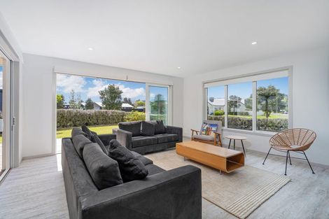 Photo of property in 37 Longreach Drive, Cooks Beach, Whitianga, 3591