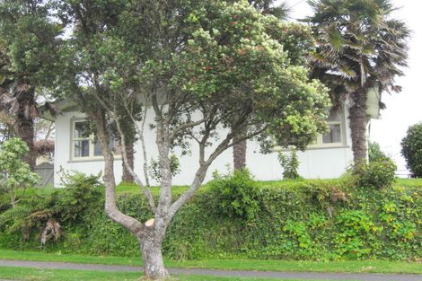Photo of property in 26 Wairau Road, Oakura, 4314