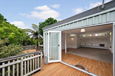 Photo of property in 3 Mamaku Grove, Khandallah, Wellington, 6035