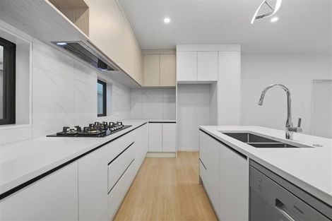 Photo of property in 50 Whakairo Crescent, Gulf Harbour, Whangaparaoa, 0930